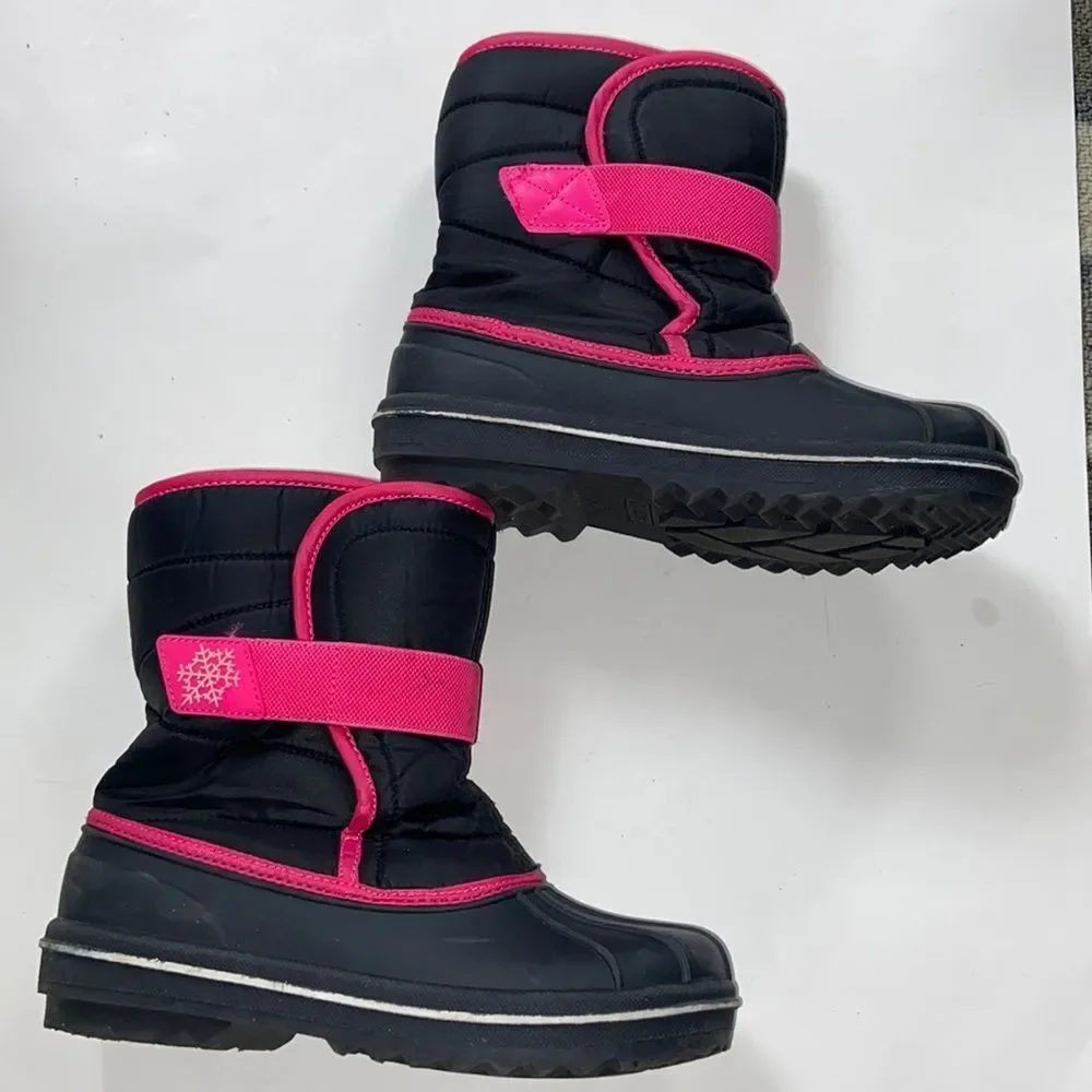 Place Black Pink Girl Snow Boots Size 4